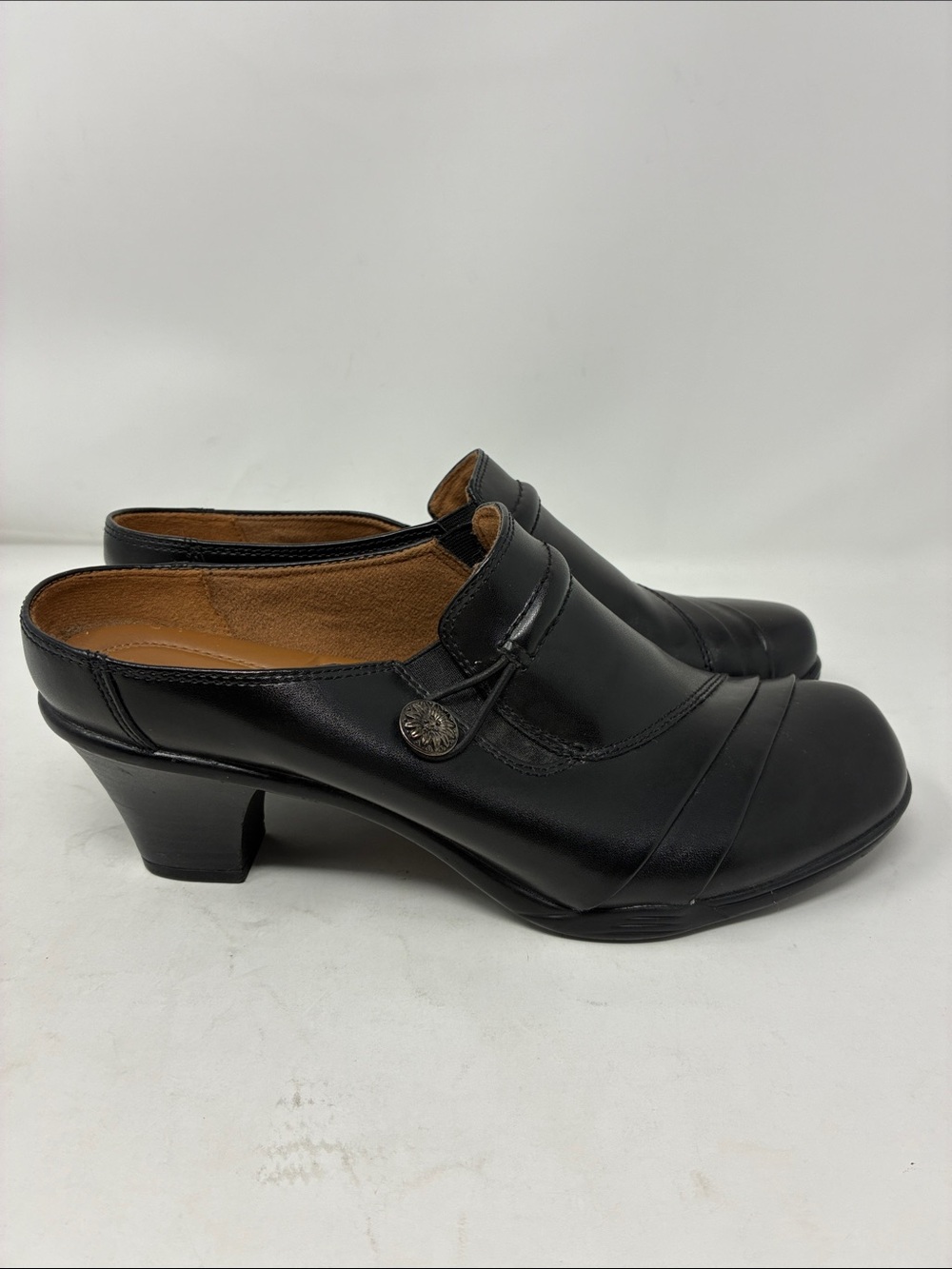Earth Spirit Classics Black Leather Slip-On Heeled Mules 9M